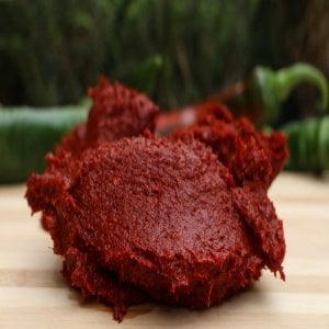 Tatlı Biber Salçası